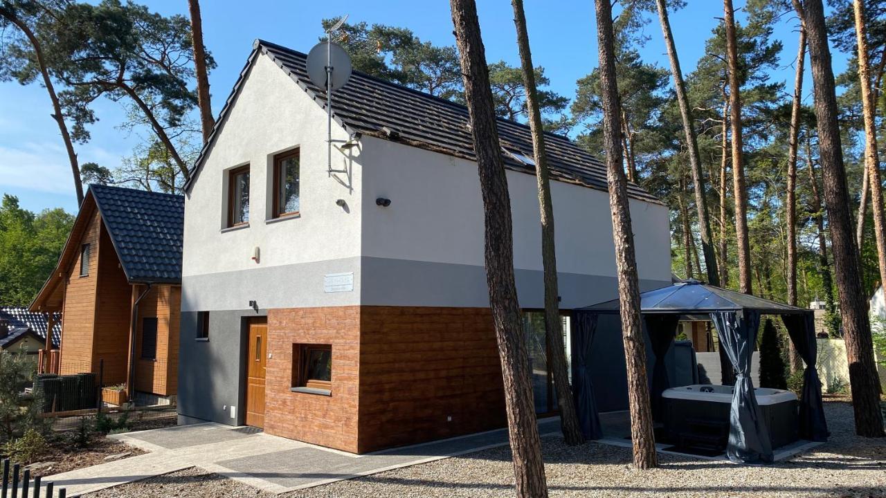 Grey House Villa Boszkowo Eksteriør bilde